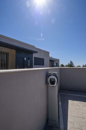 Image No.31-3 Bed Townhouse for sale