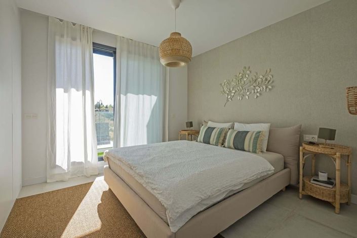 Image No.7-3 Bed Townhouse for sale