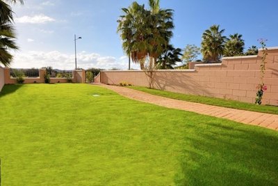 1447-247325-78d1f4f8b6655591b02d22fabb36a692d