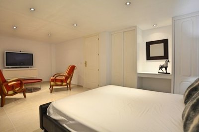 1447-247325-78d1f4f8b6655591b02d22fabb36a692d