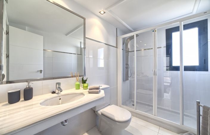 Image No.33-2 Bed Apartment for sale