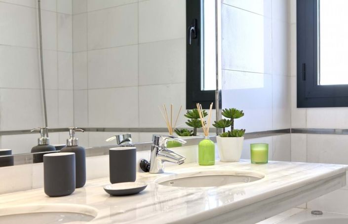 Image No.35-2 Bed Apartment for sale