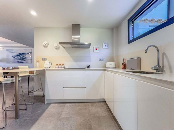 Image No.23-2 Bed Apartment for sale