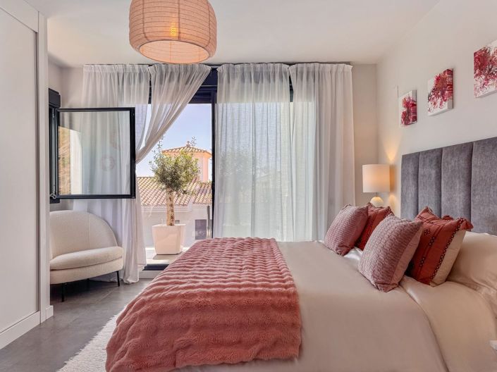 Image No.31-2 Bed Apartment for sale