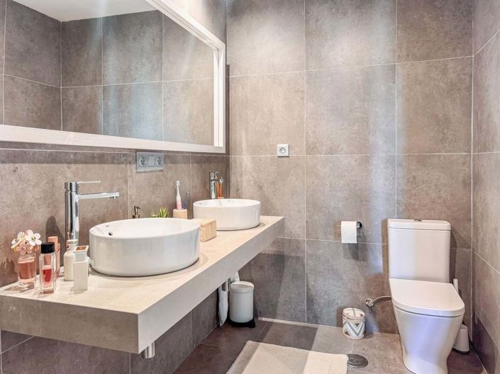 Image No.36-2 Bed Apartment for sale