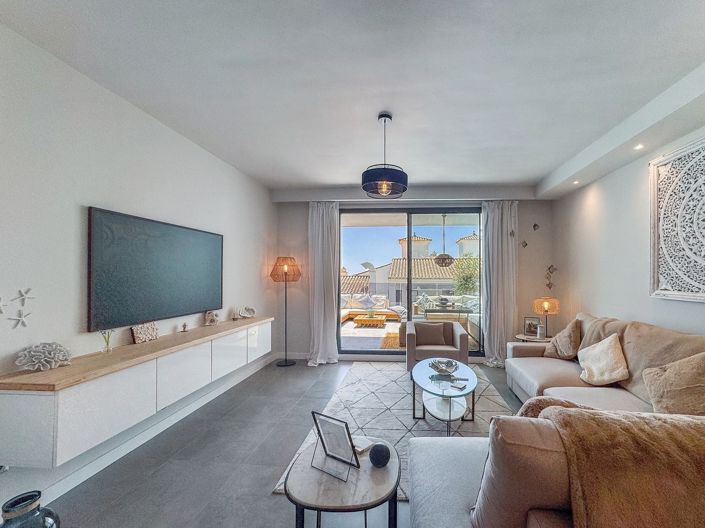 Image No.8-2 Bed Apartment for sale