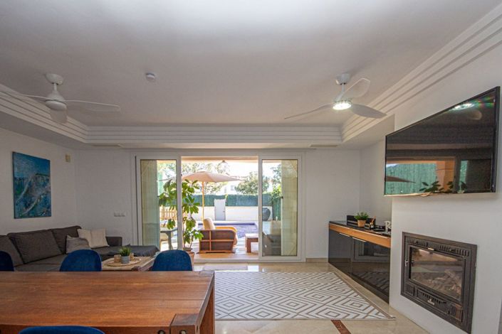 Image No.2-4 Bed Semi-Detached for sale