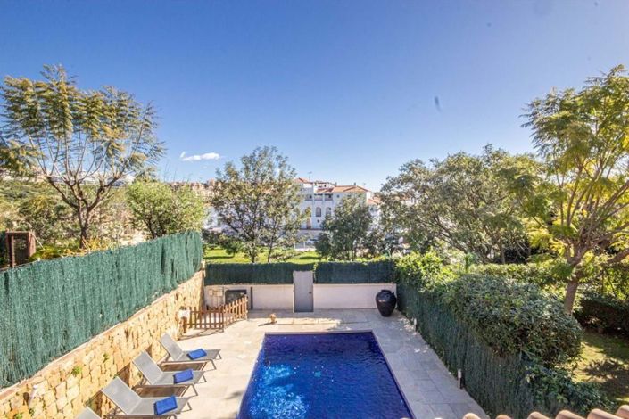 Image No.40-4 Bed Semi-Detached for sale