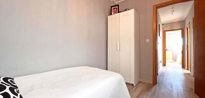 Image No.30-3 Bed Townhouse for sale