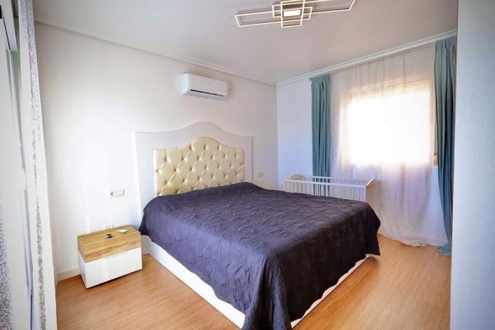 Image No.13-Villa de 4 chambres à vendre à Villamartin