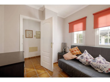 1447-644734-78d1f4f8b6655591b02d22fabb36a692d