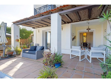 1447-644734-78d1f4f8b6655591b02d22fabb36a692d