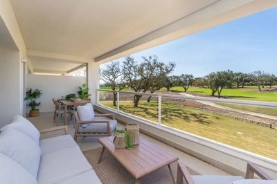 1447-644732-78d1f4f8b6655591b02d22fabb36a692d