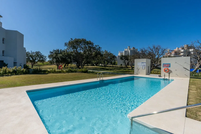 Image No.20-3 Bed Apartment for sale