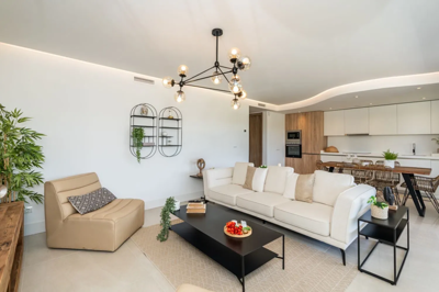 1447-644732-78d1f4f8b6655591b02d22fabb36a692d