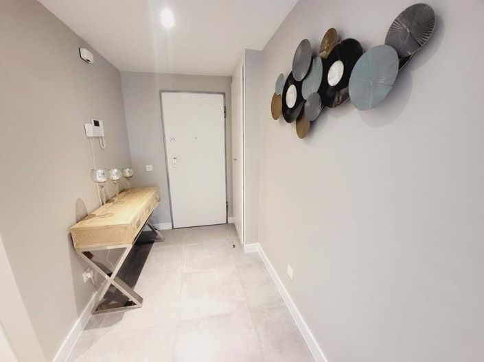 Image No.21-3 Bed Apartment for sale