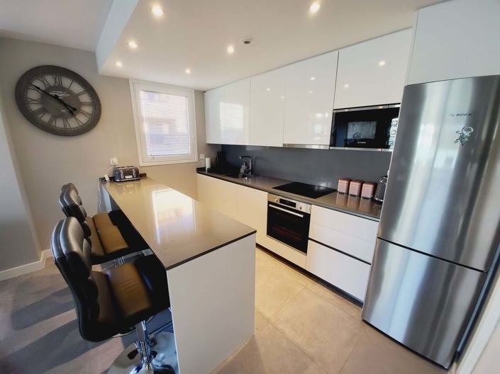 Image No.8-3 Bed Apartment for sale