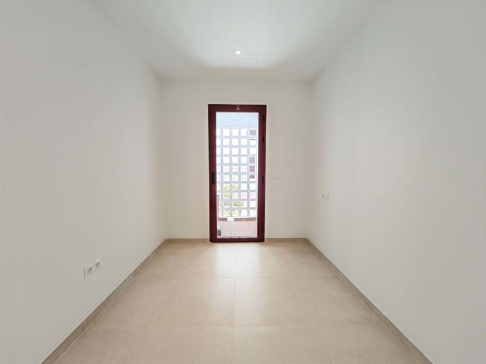 Image No.13-3 Bed Apartment for sale