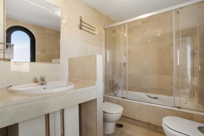 Image No.14-Appartement de 2 chambres à vendre à Estepona