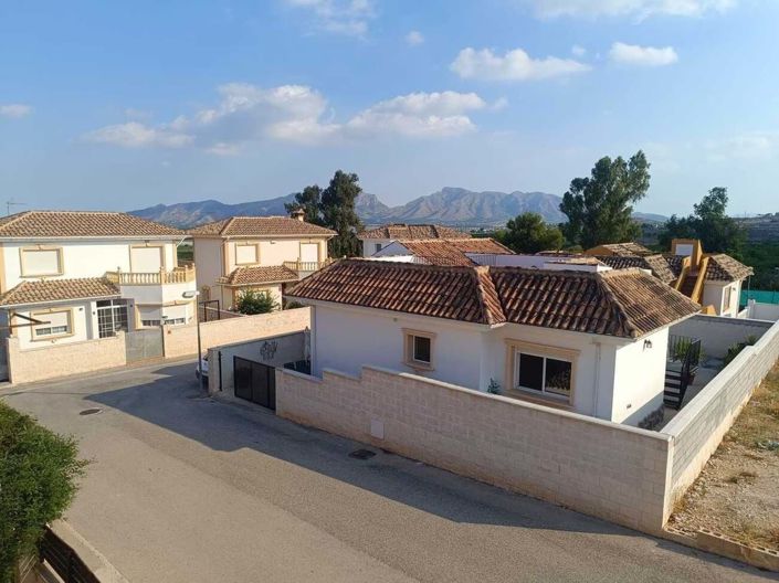 Image No.39-3 Bed Villa for sale