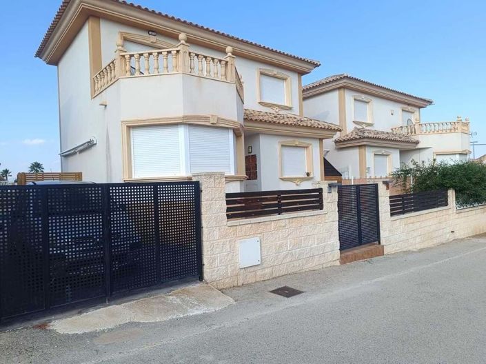 Image No.5-3 Bed Villa for sale