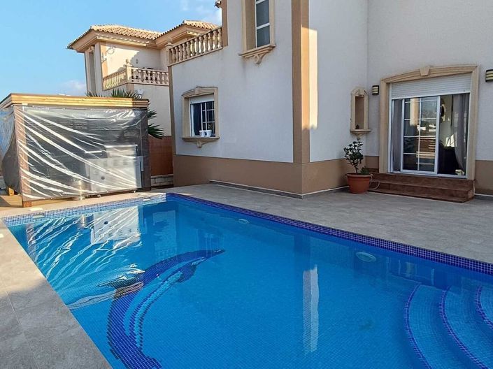 Image No.6-3 Bed Villa for sale