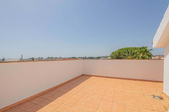 Image No.22-3 Bed Villa for sale