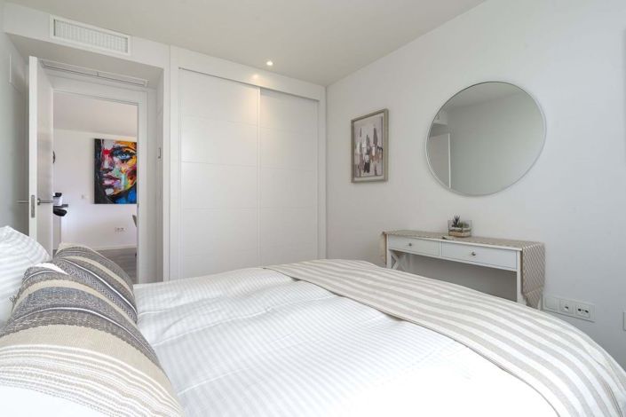 Image No.12-3 Bed Apartment for sale