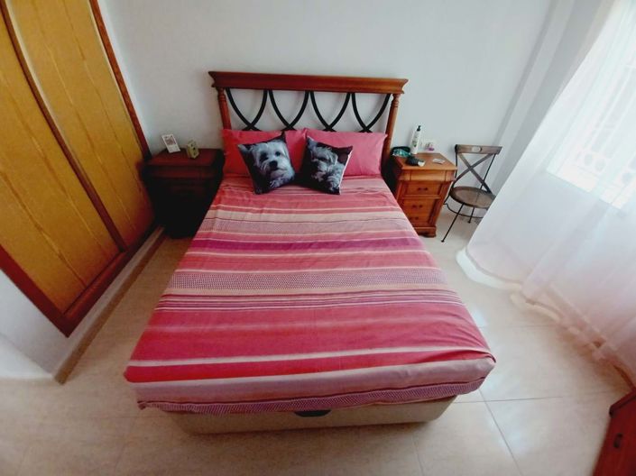 Image No.14-3 Bed Townhouse for sale