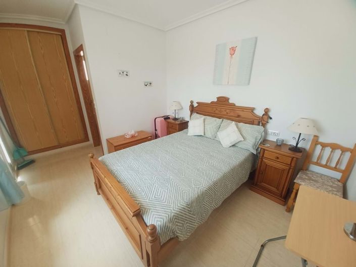 Image No.35-3 Bed Townhouse for sale