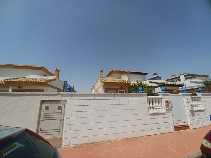 Image No.6-3 Bed Townhouse for sale