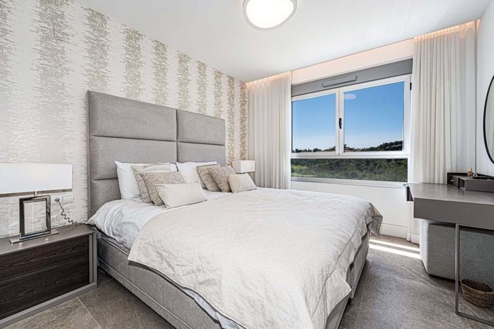 Image No.14-3 Bed Townhouse for sale