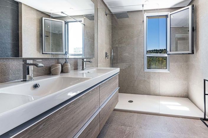 Image No.16-3 Bed Townhouse for sale