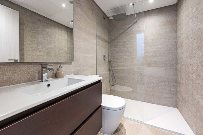 Image No.19-3 Bed Townhouse for sale