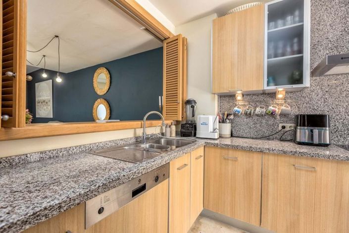 Image No.10-3 Bed Townhouse for sale