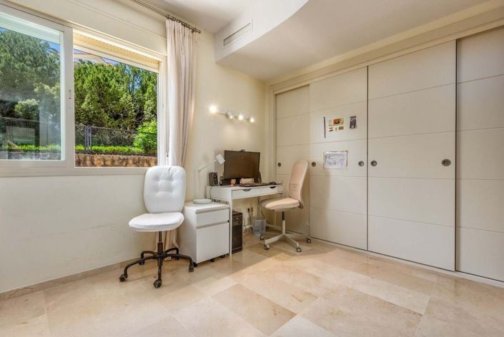 Image No.38-3 Bed Townhouse for sale