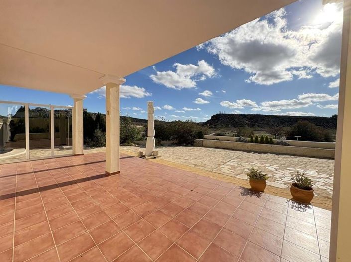 Image No.30-3 Bed Villa for sale