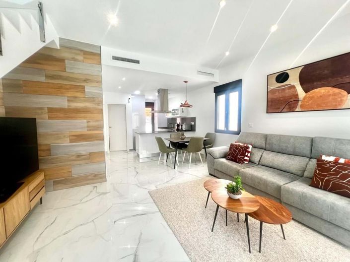 Image No.3-3 Bed Villa for sale