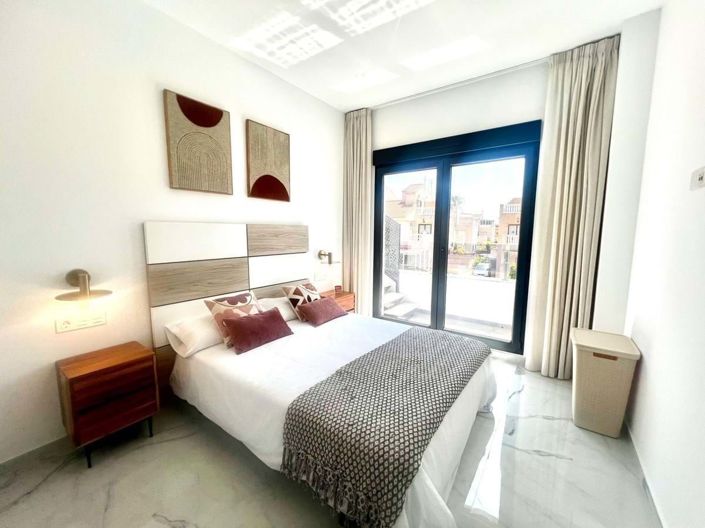 Image No.8-3 Bed Villa for sale