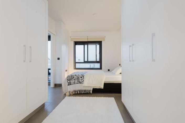 Image No.25-2 Bed Penthouse for sale