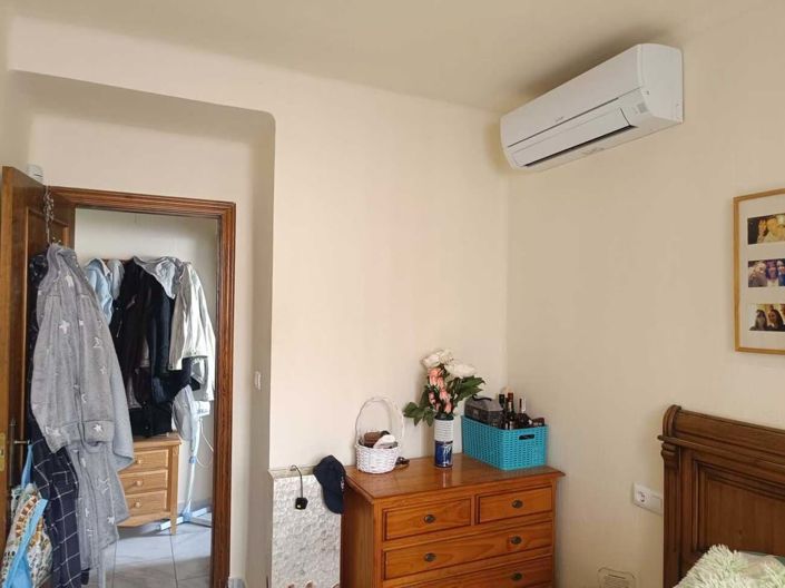 Image No.26-2 Bed Semi-Detached for sale