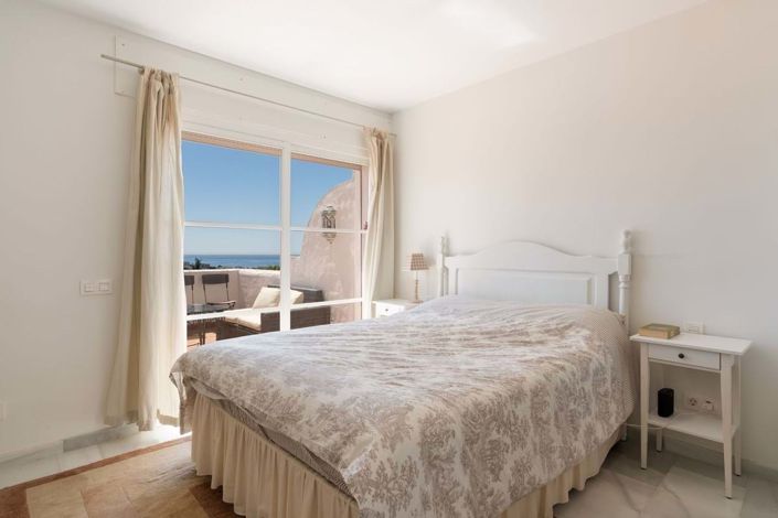 Image No.4-3 Bed Townhouse for sale