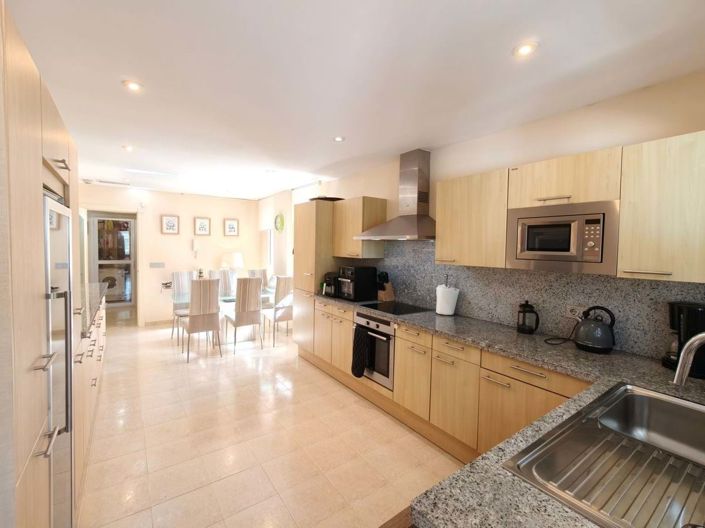 Image No.13-3 Bed Apartment for sale