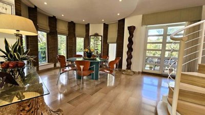 1447-645340-78d1f4f8b6655591b02d22fabb36a692d