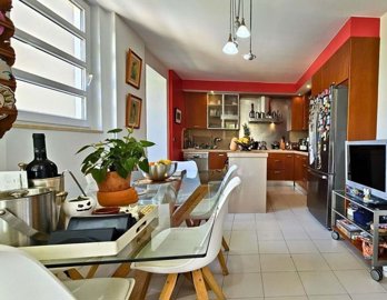 1447-645340-78d1f4f8b6655591b02d22fabb36a692d