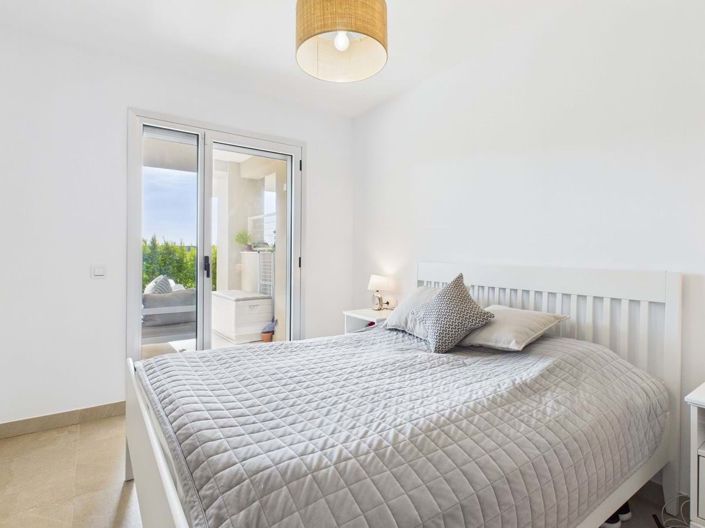 Image No.15-2 Bed Apartment for sale