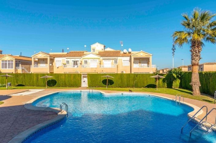 Image No.29-2 Bed Townhouse for sale