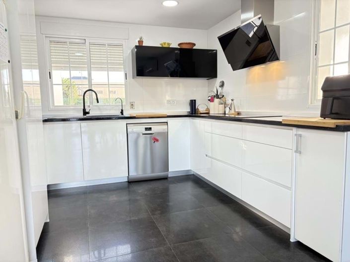 Image No.16-3 Bed Villa for sale