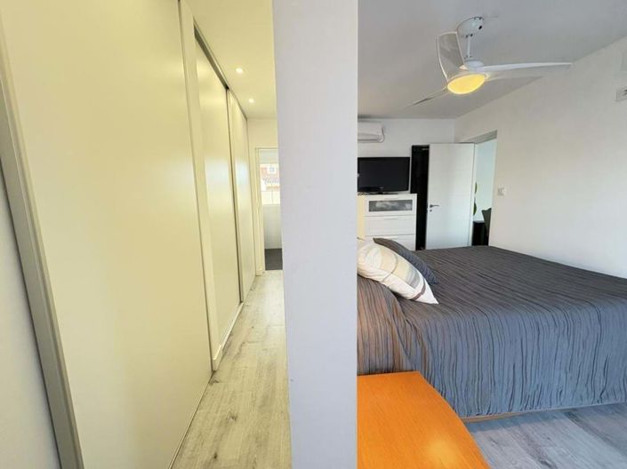 Image No.20-3 Bed Villa for sale