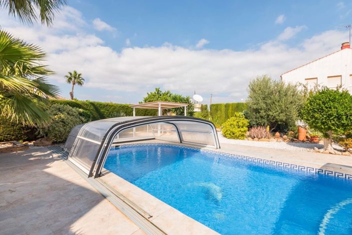 Image No.2-2 Bed Villa for sale